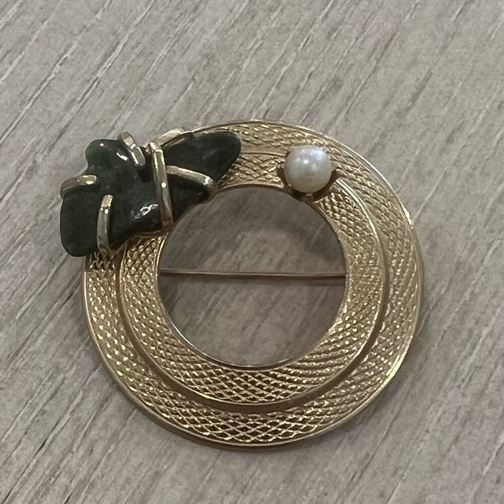 Vintage Gold Tone Brooch with Pearl And Green Stone Brooch